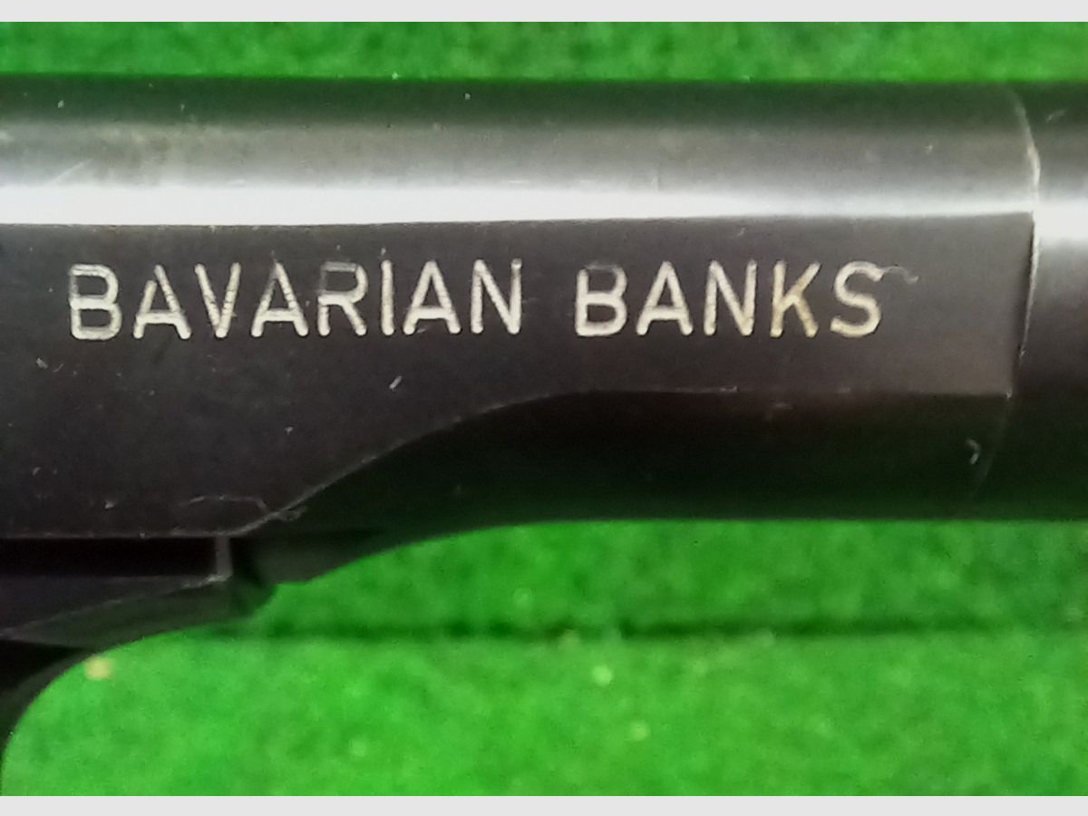 Aus Polizeisammlung, 1910/22 Bavaria Banks im Kaliber 7,65mm Browning.
