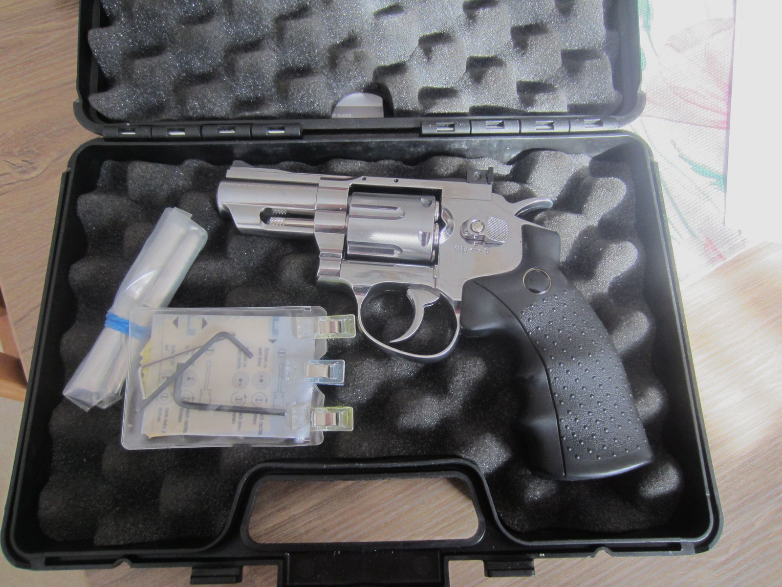 Umarex Legends S25 CO2 Revolver