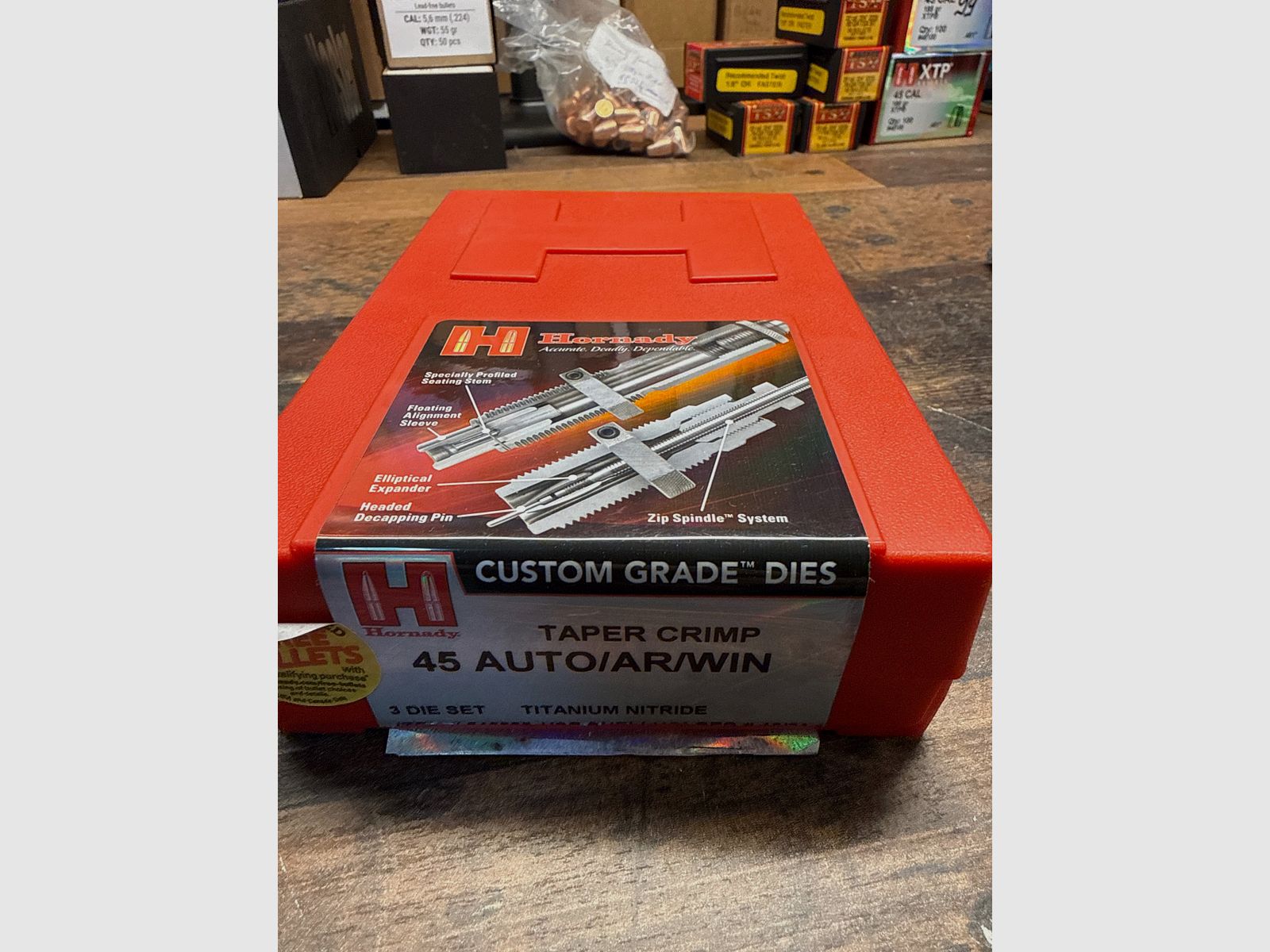 Bundle - Accessori per ricarica e proiettili vari - Set di matrici .45 Auto - Protezione per silenziatore di Svenke