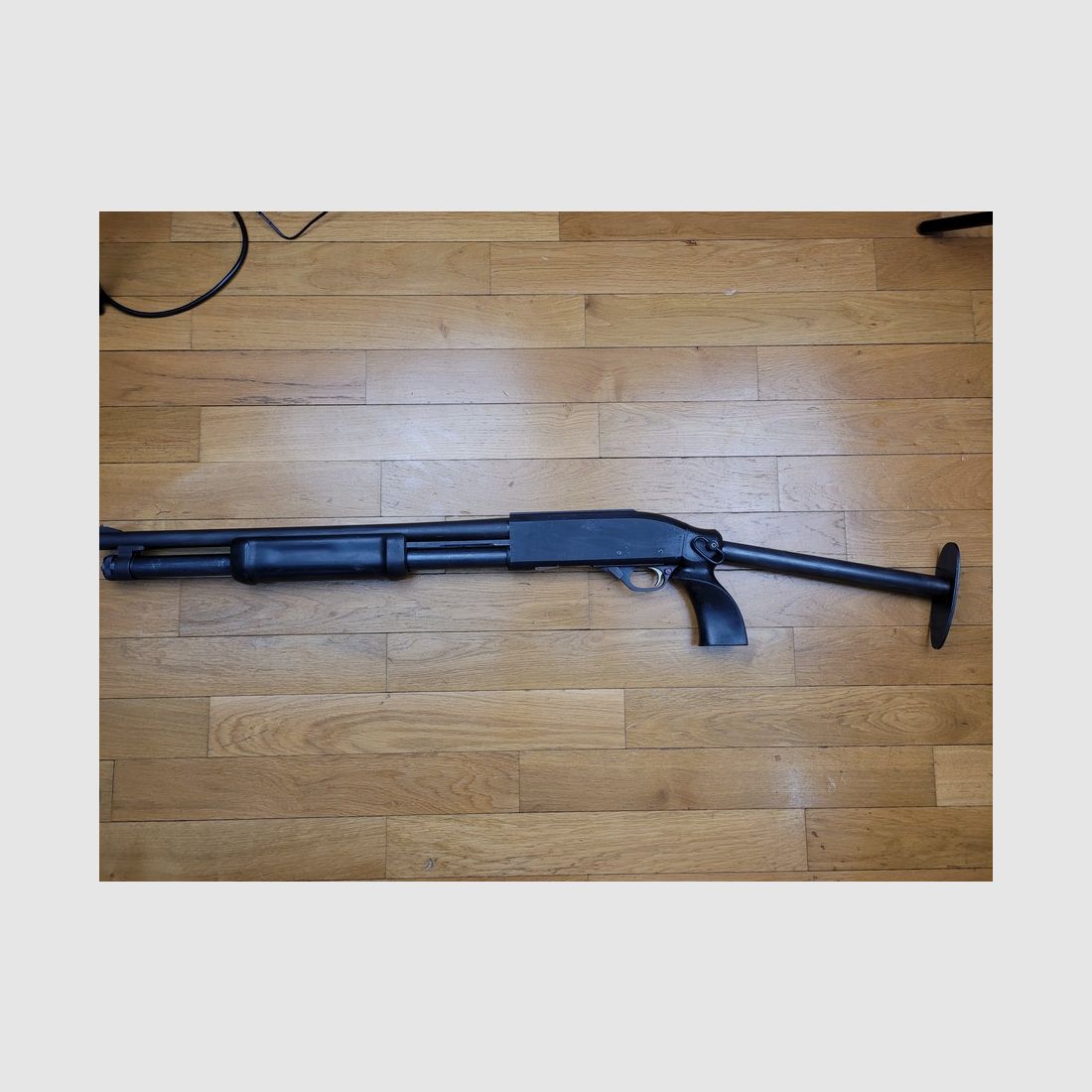 Seltene Pumpflinte Fabarm « SDASS Commando » – 12/70 – 5/7 Schuss – Ergal-Gehäuse – Gewicht 3kg – Lauf von 47cm – Baujahr 1981 – hat wirklich keine Angst vor nichts! – TBE +, Bild 19 von 22