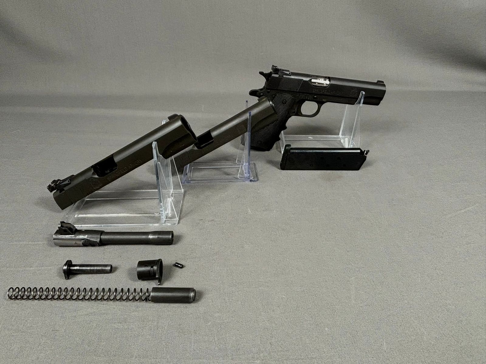 Springfield 1911 - A1 in .45 Auto mit WS in 9 mm Luger