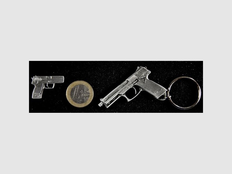 1 original Werbeanstecker von Heckler & Koch, USP + 1 Schlusselanhänger SOCOM