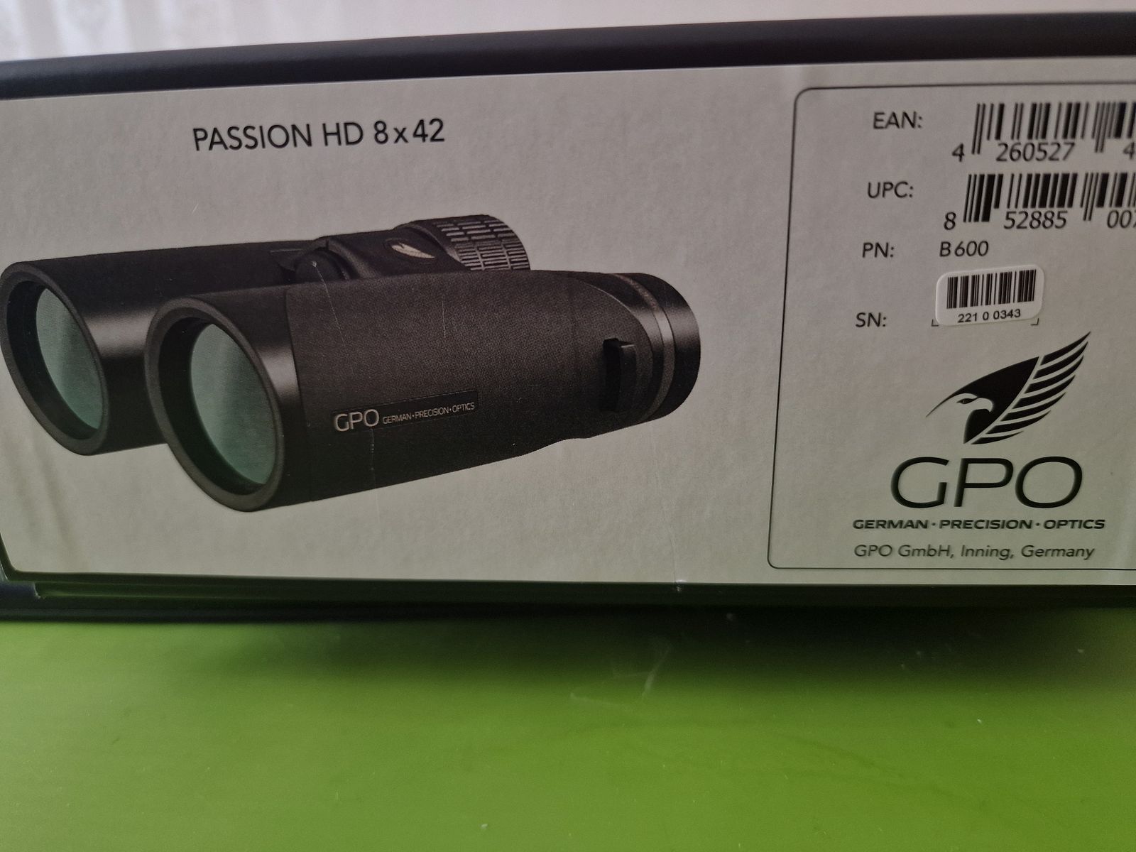GPO Passion HD 8x42 