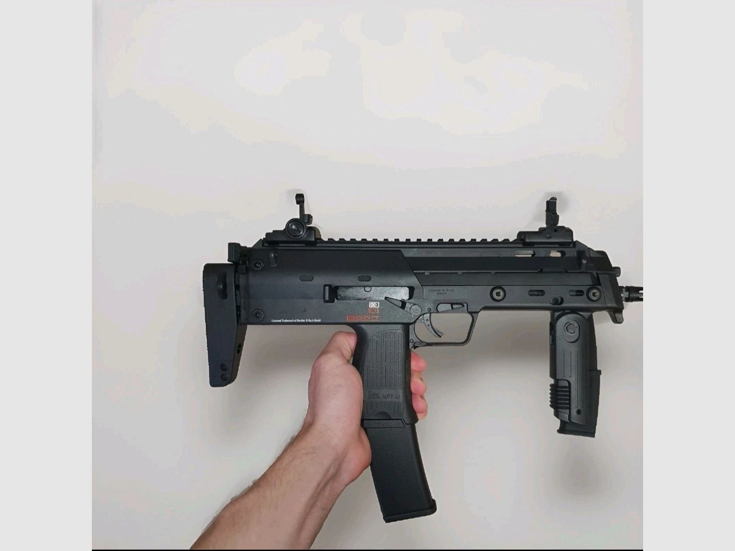 HK/Umarex MP7A1 GBB Airsoftreplica + vervangmagazijn