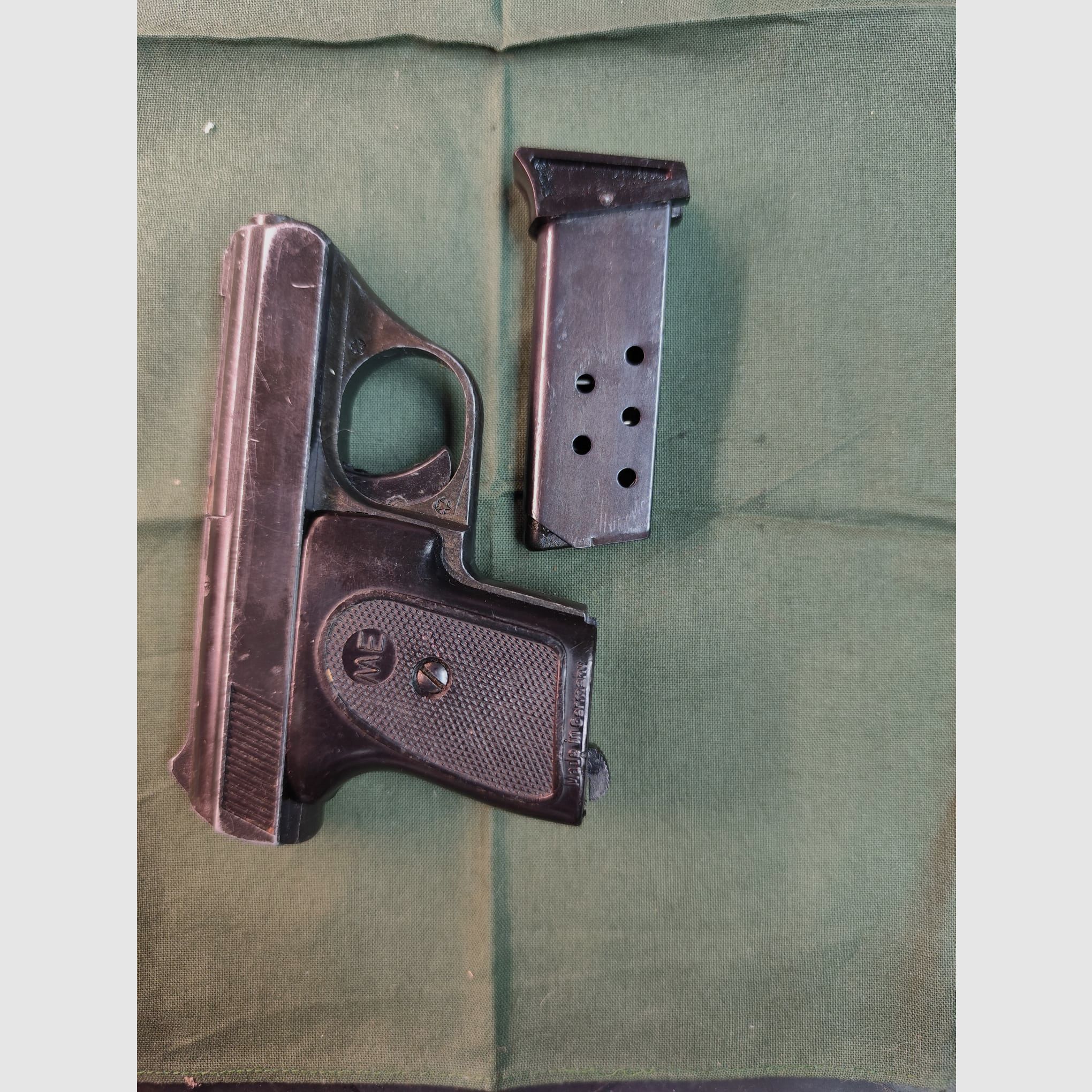 ME 8 Detective PTB 100/2 8mm P.A.K. Year 1985