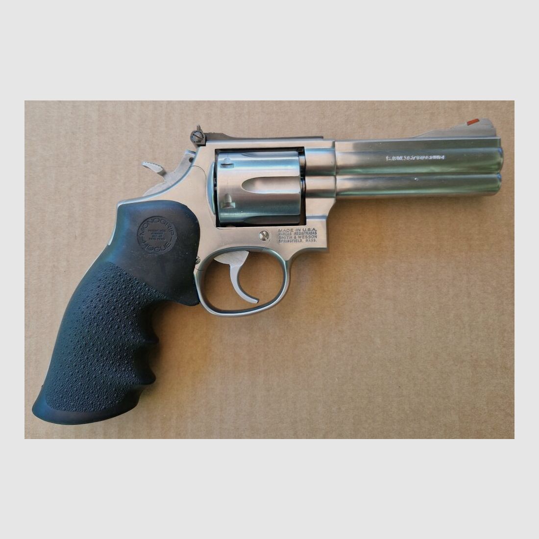 Smith & Wesson Mod. 686-3 with holster