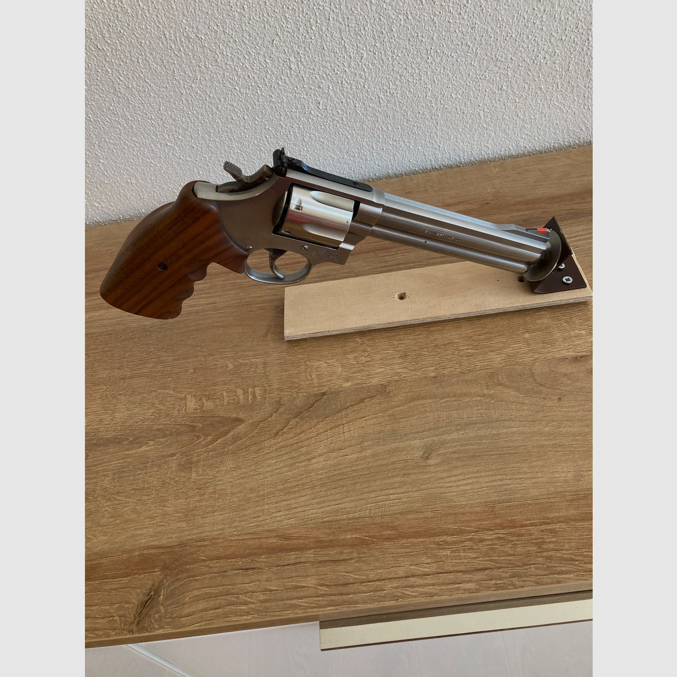 Smith & Wesson 357 Magnum, Bild 4 von 7