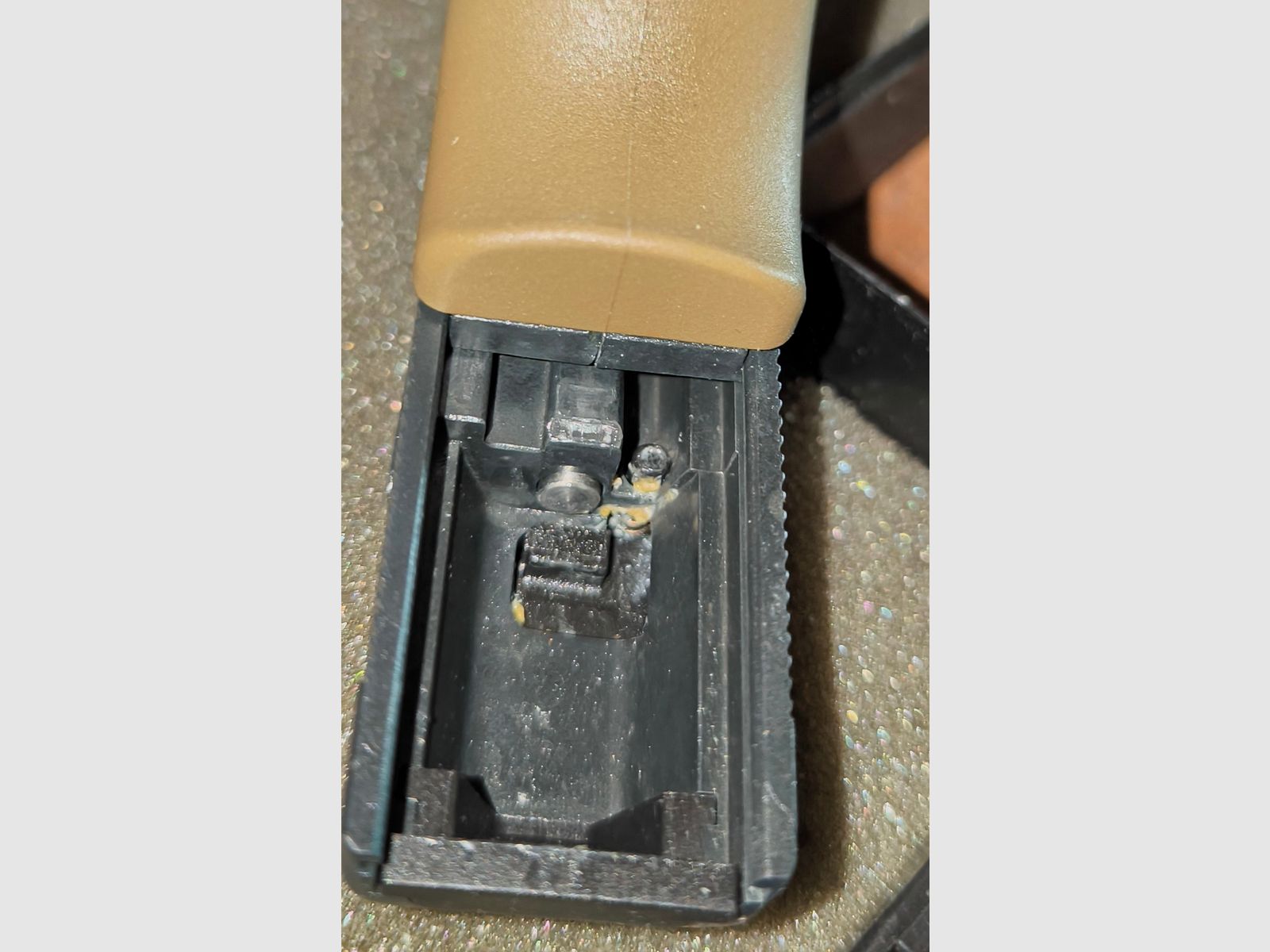 Walther P99-COMMANDO - Dark Brown, Kaliber 9mmPAK, Nur ein mal zur Probe Geschossen, Sehr leichte Gebrauchsspuren, bitte lesen!! 