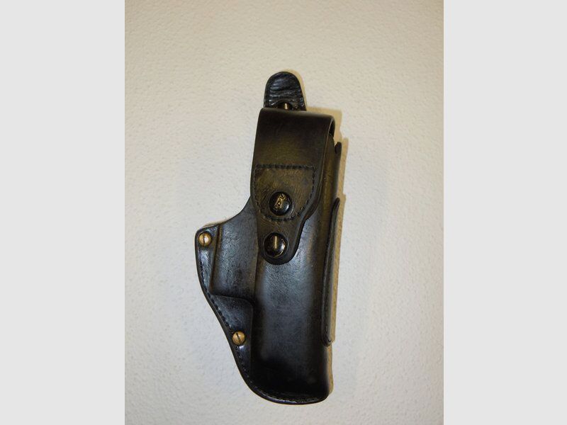 Leather holster AKAH Berlin/Brandenburg with bridge belt - Black holster for pistol SIG SAUER P6 & P225