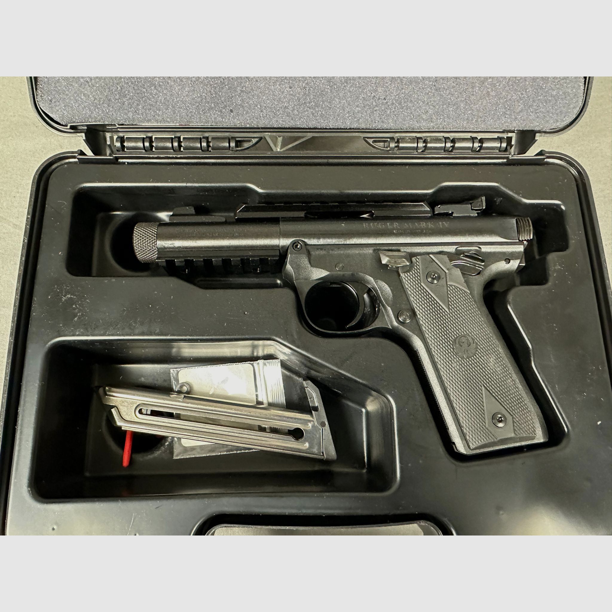 Ruger MK IV 22/45 Tactical  in .22 lr