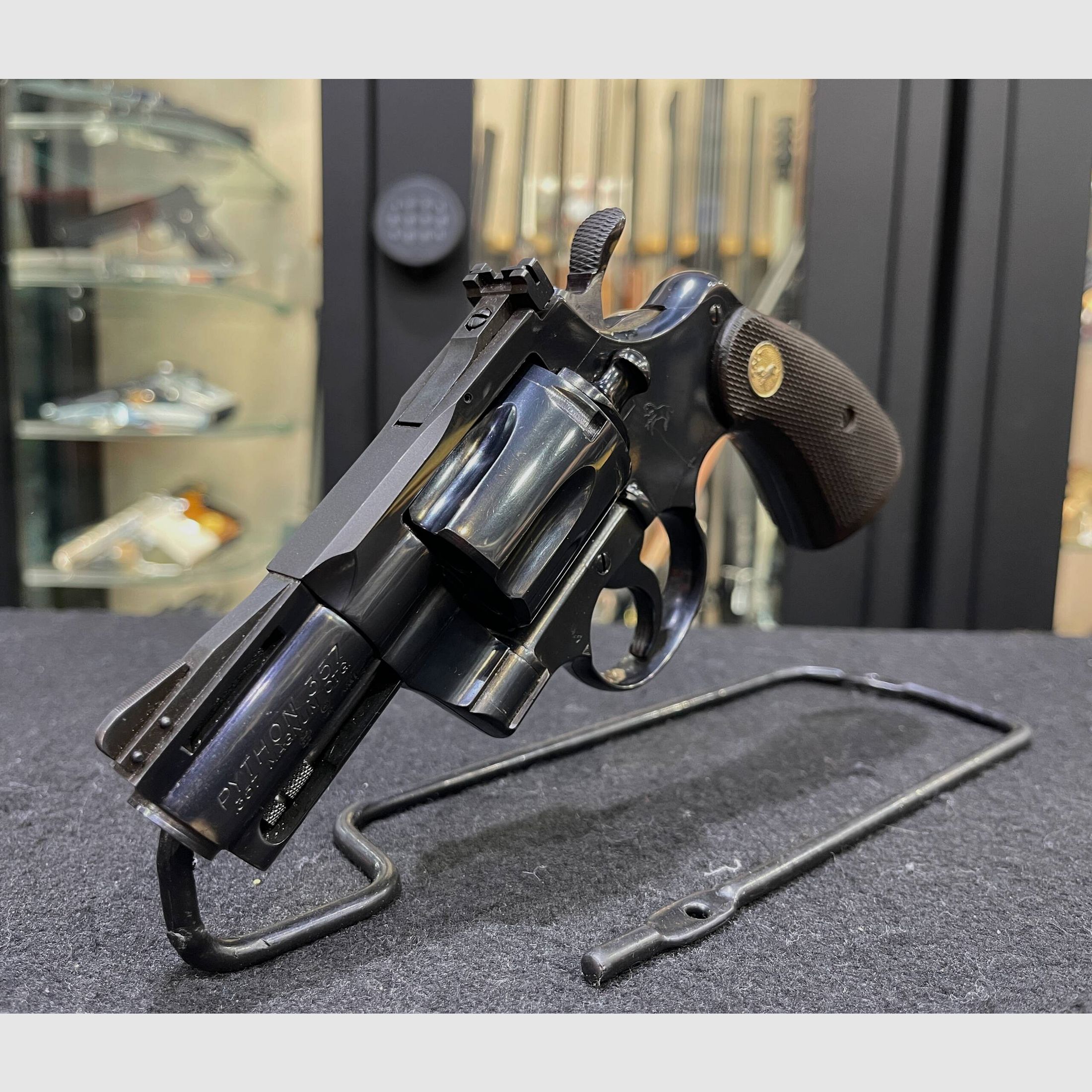 Colt Python, Bild 10 von 14