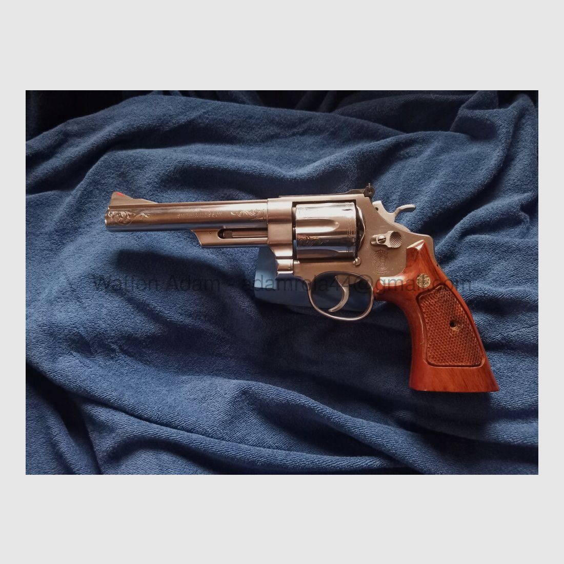 Smith & Wesson 6 inch 629-3 Stainless "de luxe