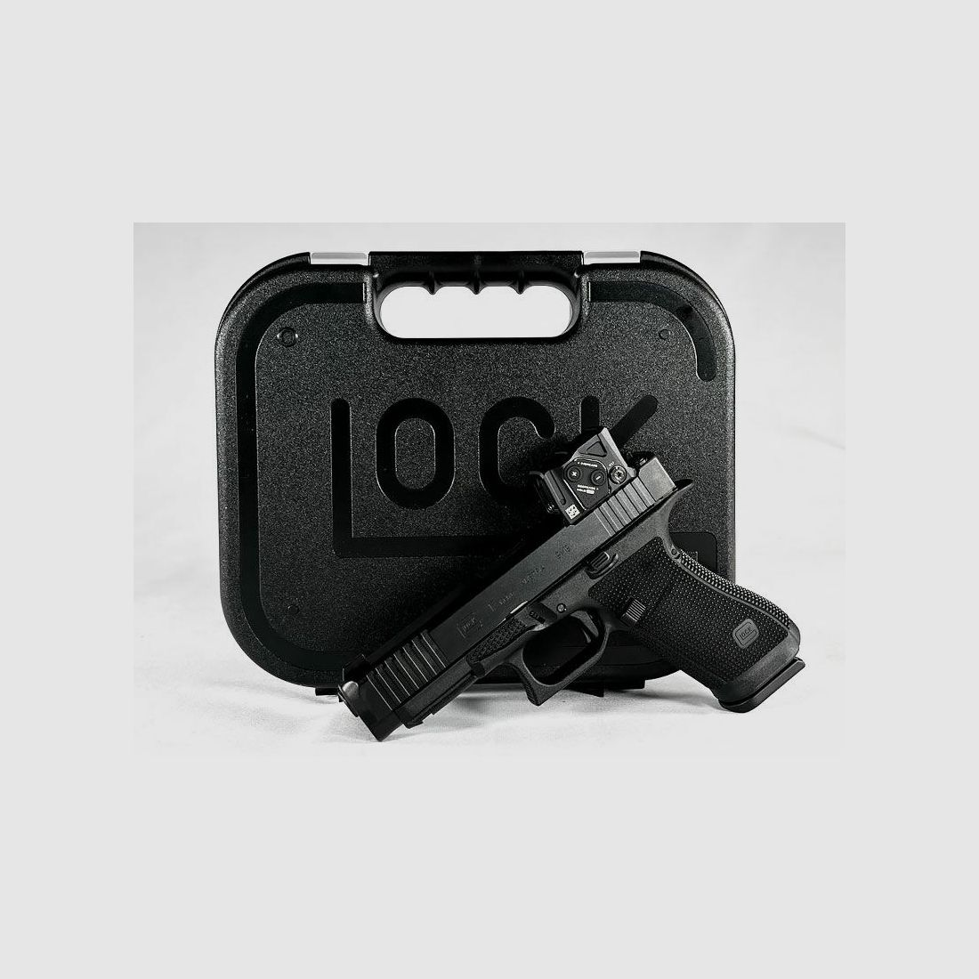 GLOCK 17 Gen6 A-CUT Combo with Aimpoint COA