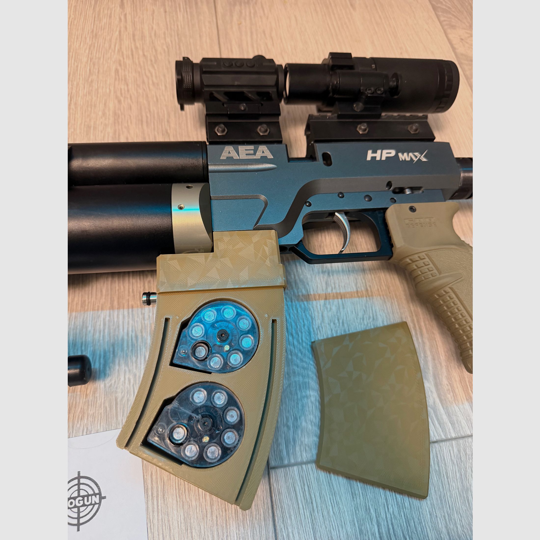 AEA HP-Max MK 1 Kal. .35 9mm F-Luftgewehr Pump-Action, RED-DOT i składany powiększacz 1-5x (Magnifier), Taktyczny, FAB-Stock, Donny FL, dwójnóg tactical