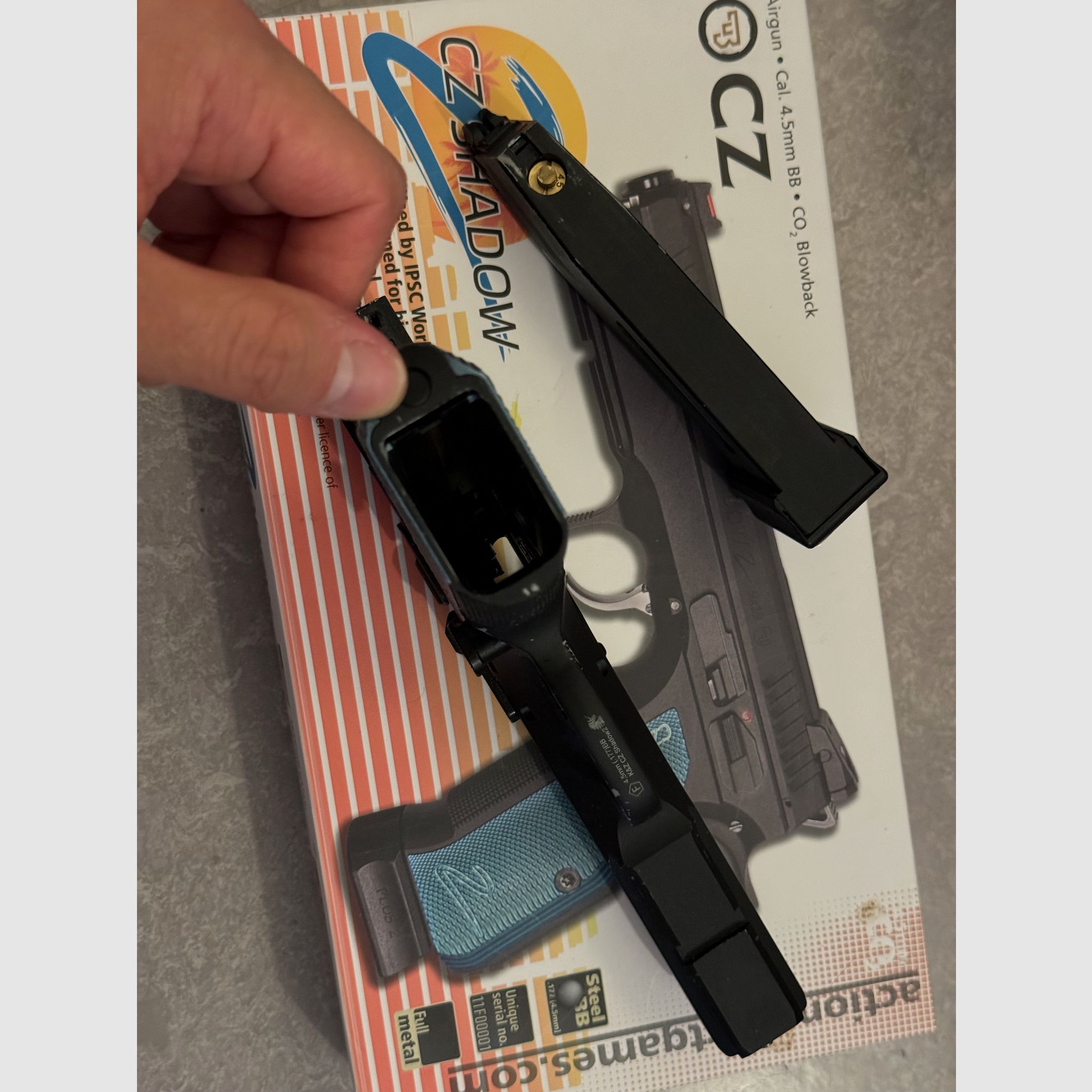 KJ Works CZ Shadow 2 Vollmetall CO2 BlowBack 4,5 mm BB noir