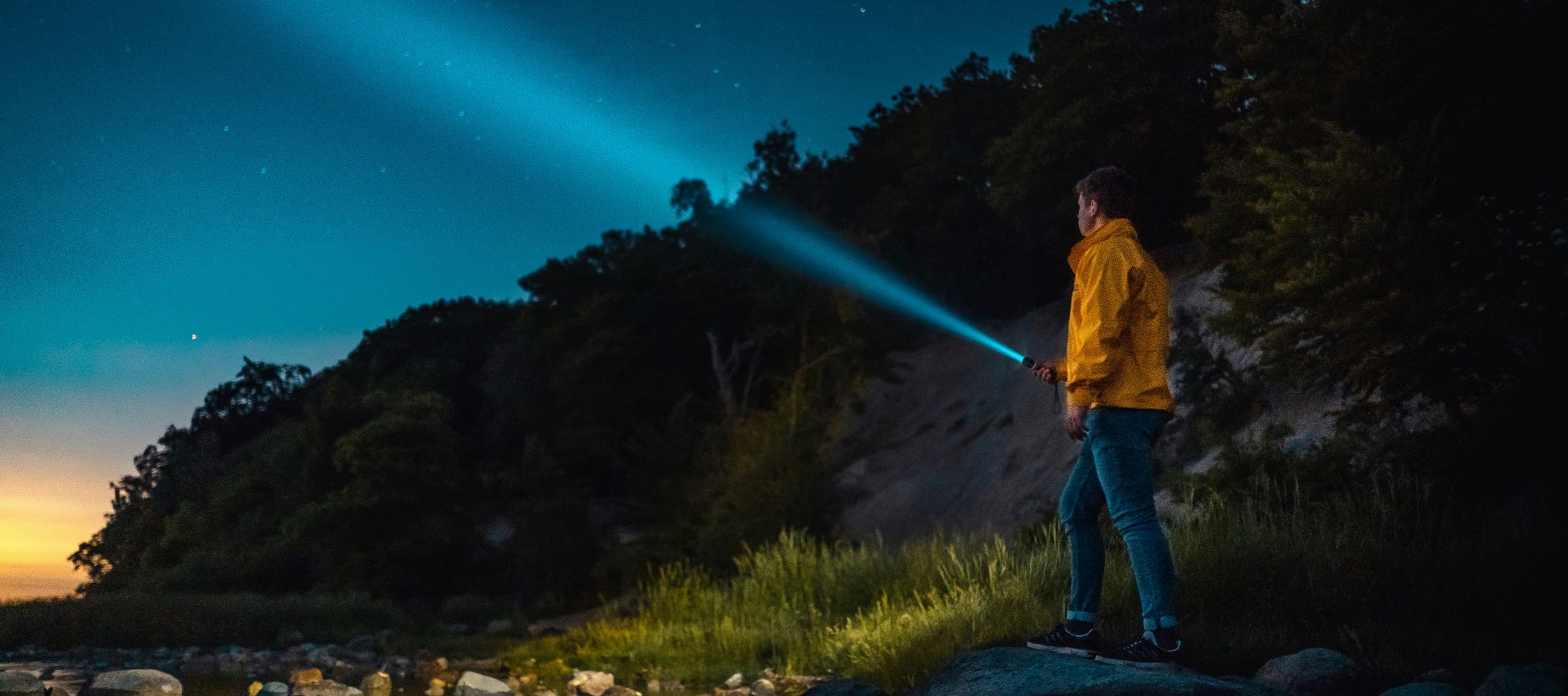 Die Perfekte Taschenlampe für Angler: Ein Leitfaden zur Auswahl