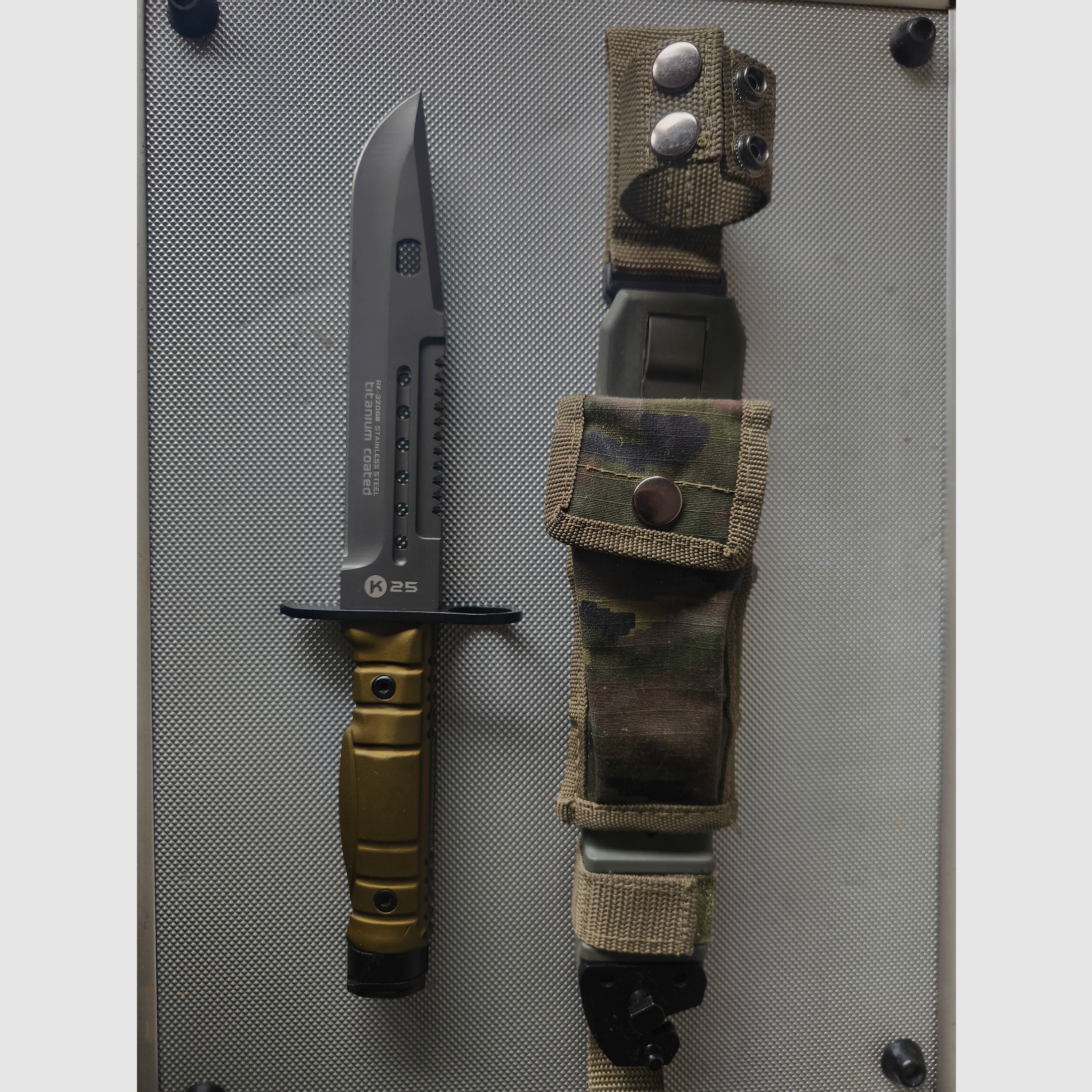 ⚠️ Achtung Sammlungs Auflösung, Vitrine Stück & Unbenutzt sowie ohne Kratzer!! K25 Infanterie Bayonett 