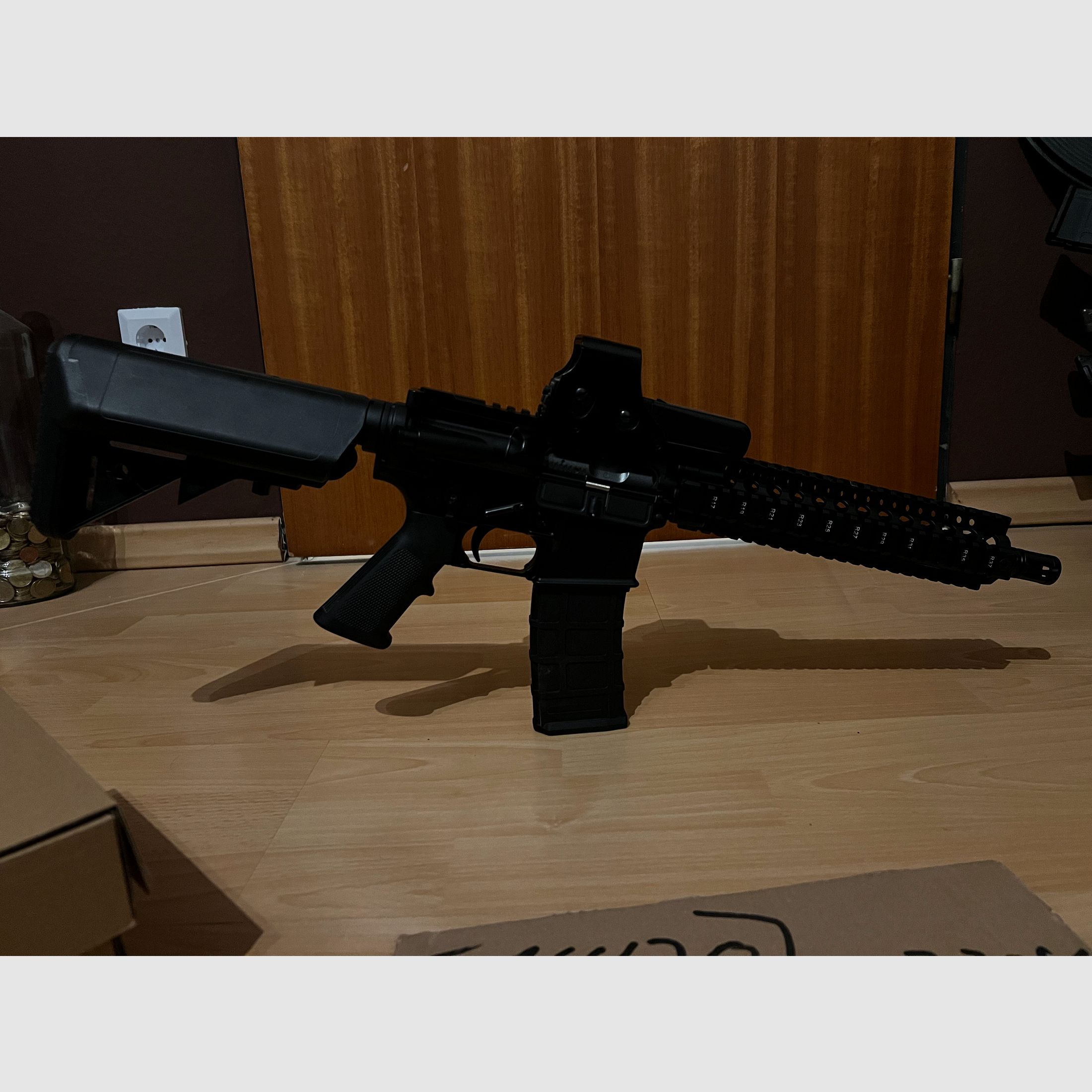 GE Daniel Defense MK 18 GBB mit 3 Magazinen und Holo