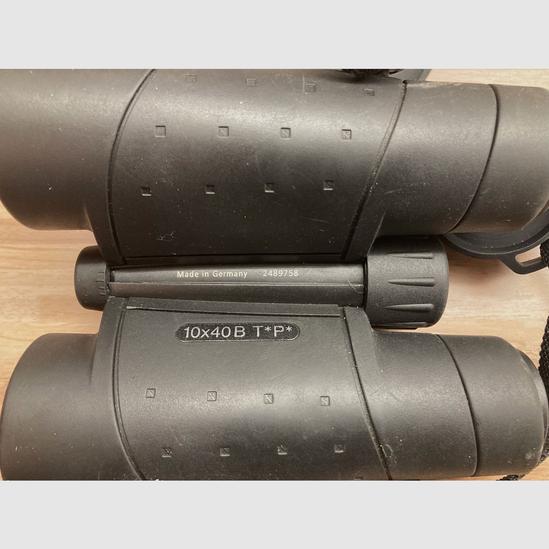 Zeiss Fernglas 10x40 BT