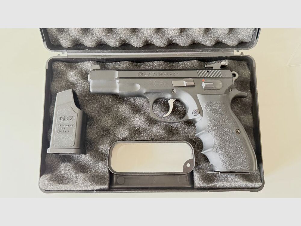 CZ Uhersky Brod M 75 Originalkoffer 9mmLuger