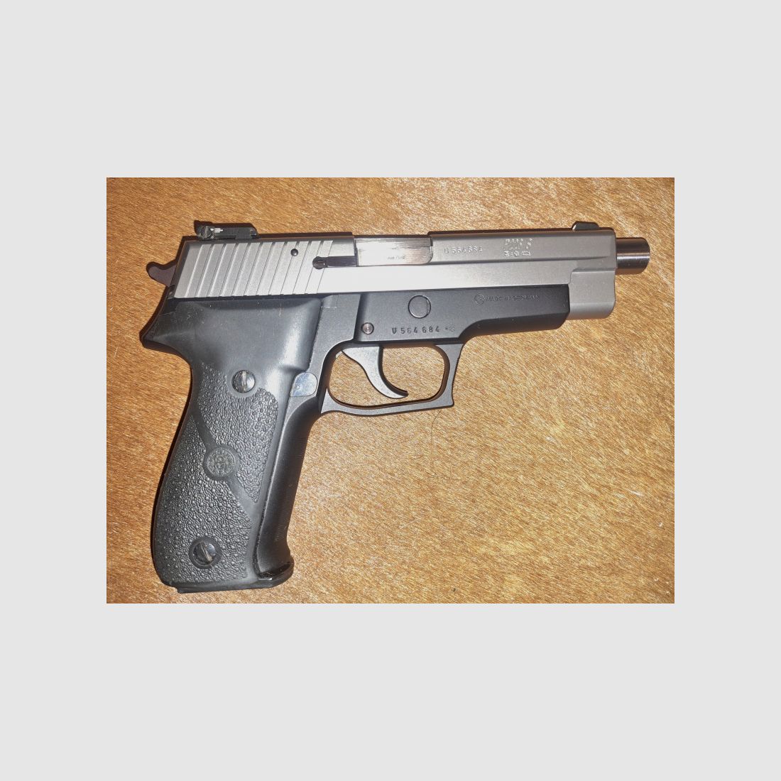 SIG Sauer P 226 S Due-Tone 9mm mit Original Karton und Hogue Griffschalen