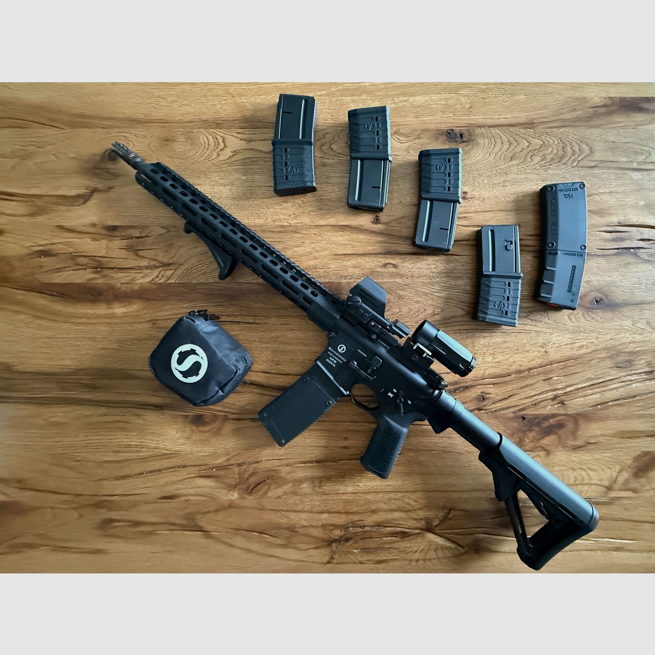 Schmeisser AR15-M5FL .223 Rem., ERATAC trigger, Magpul CTR, Falke Optik
