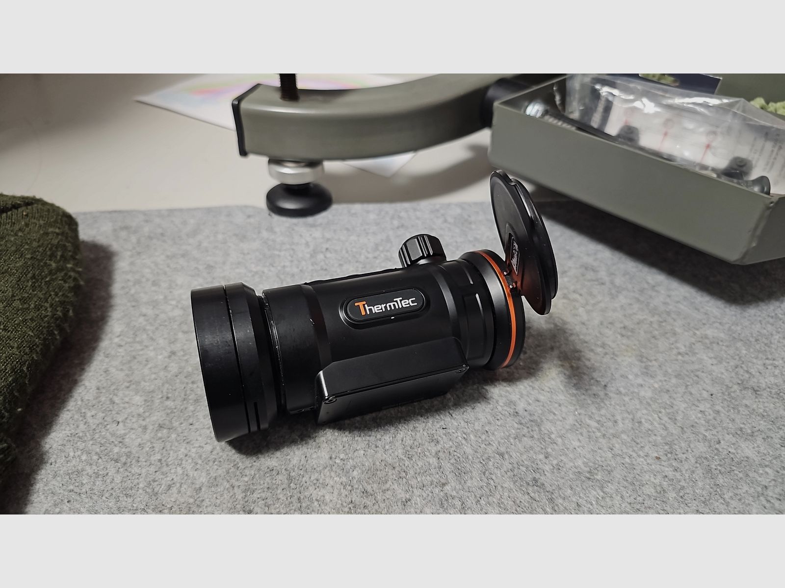 Thermtec Hunt 650 thermal imaging attachment device