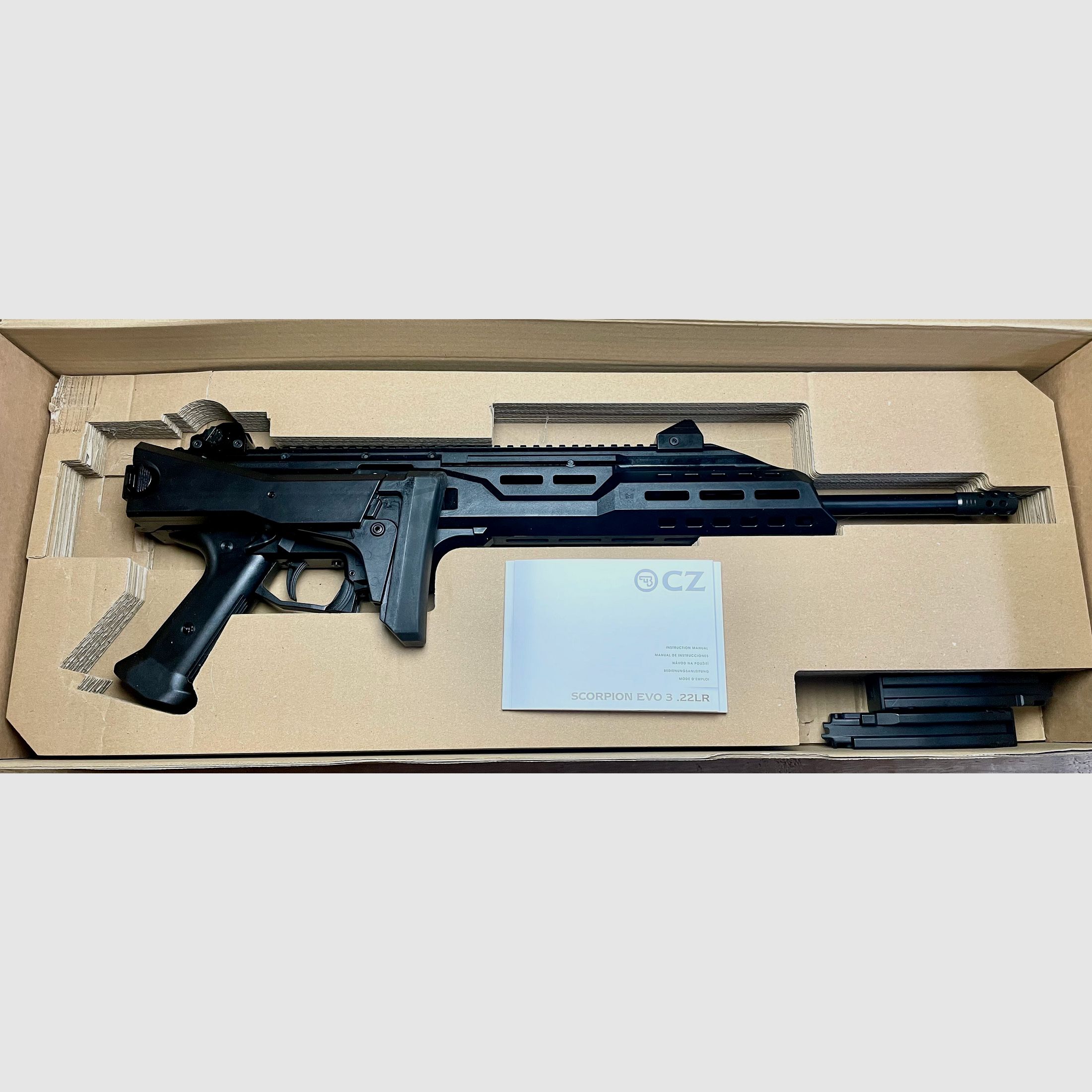 CZ  Scorpion Evo 3 S1 Carbine .22 lfb mit Kompensator