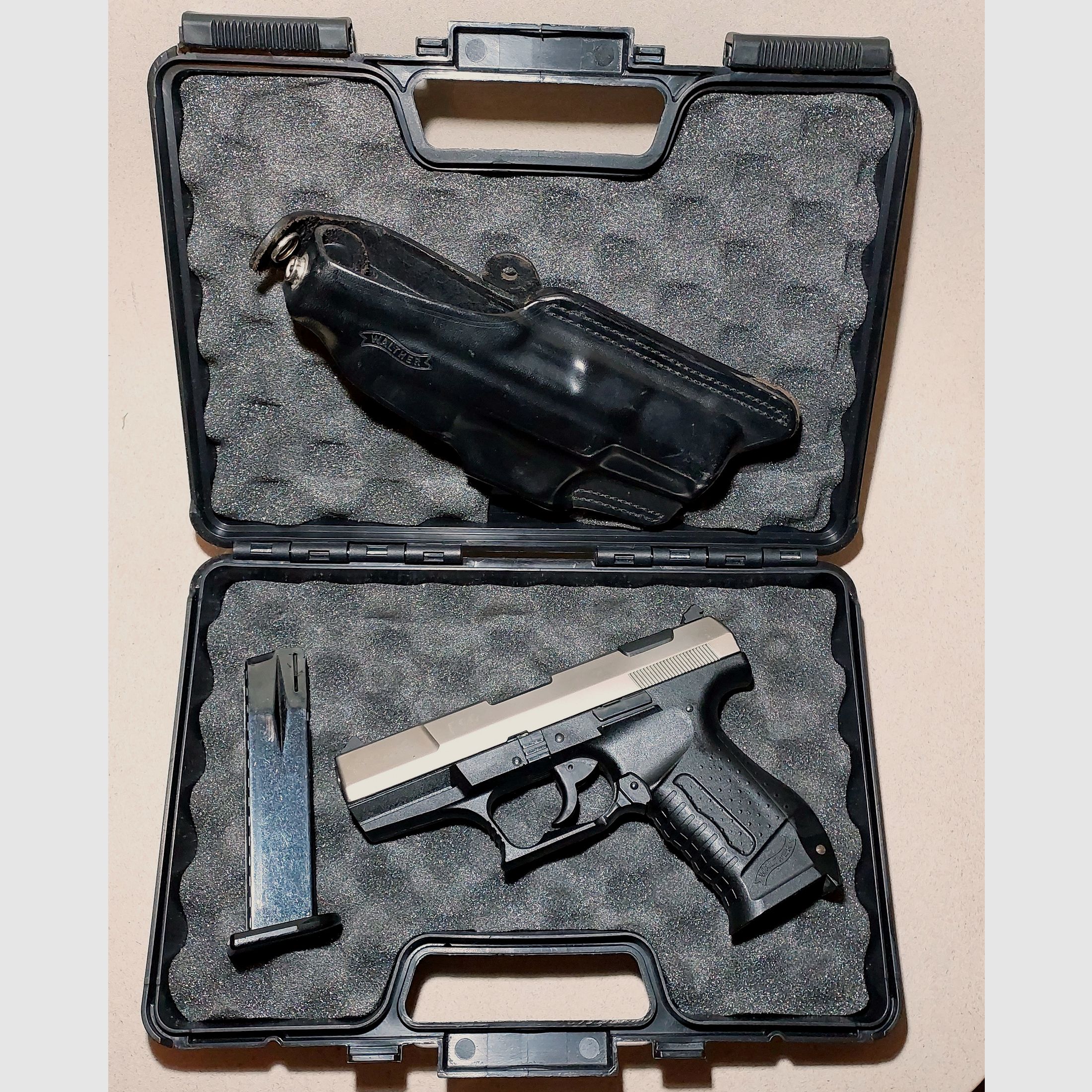 Walther P99 Schreckschuss Pistole 9mm P.A.K. bicolor Nickel mit Lederholster
