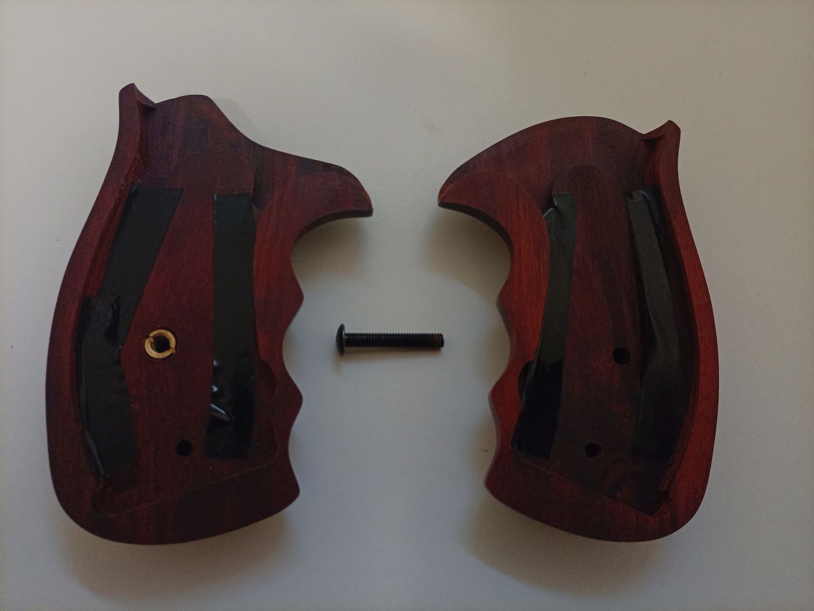 Wood grip panels for S&W Revolver N-Frame
