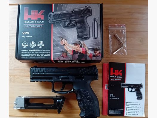 Heckler & Koch VP 9 Co2 4,5BB Blowback Umarex + cargador de repuesto