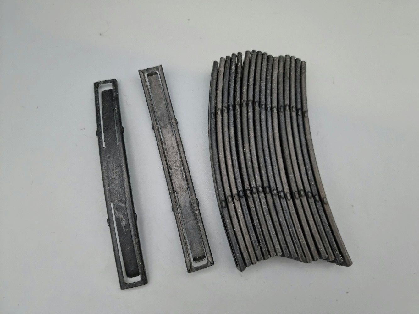 18x Simonov SKS stripper clips 7.62x39 - 10 rounds - surplus - also suitable for Samopal/CSA VZ58