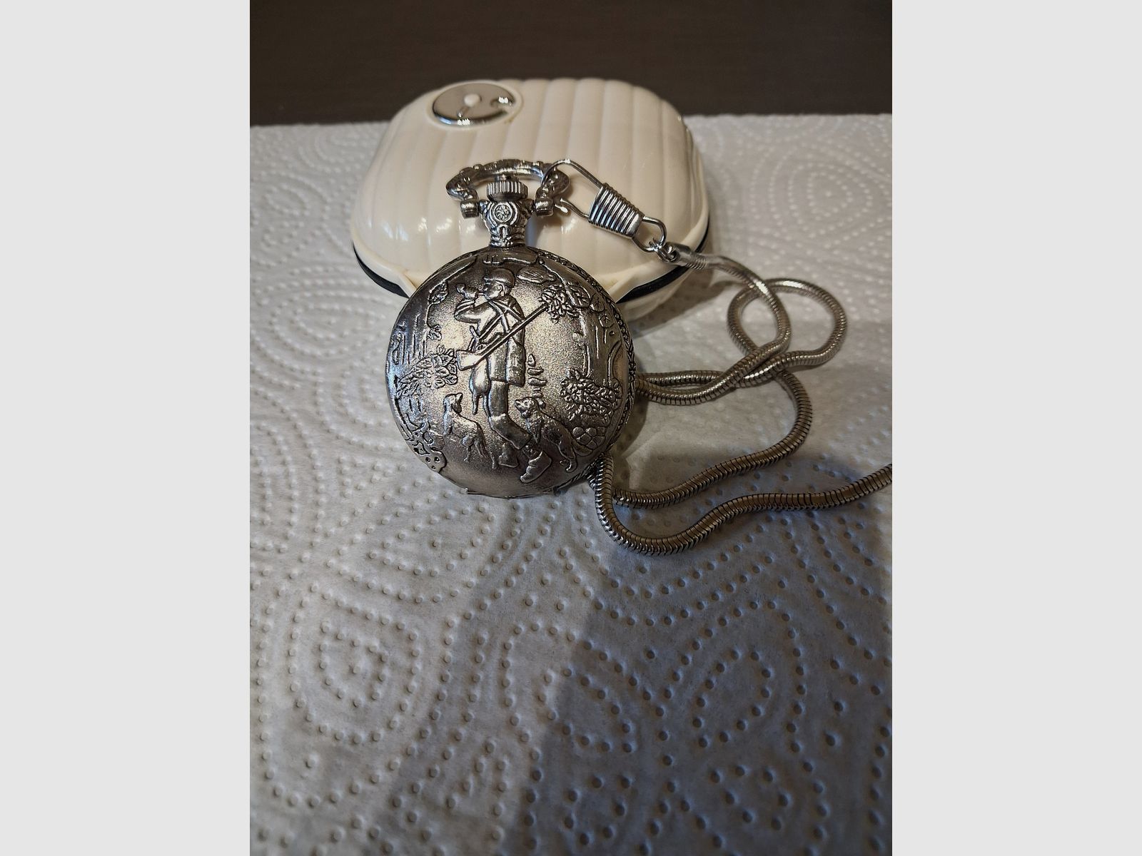 Orologio da tasca con motivo di caccia