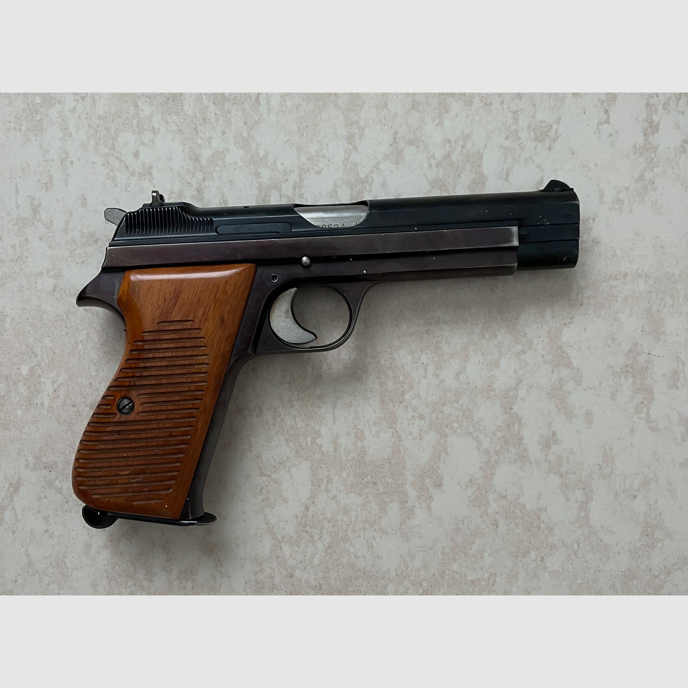 9mm SIG P210 - Pistole 49 Ordonanzpistole der Schweizer Amee 