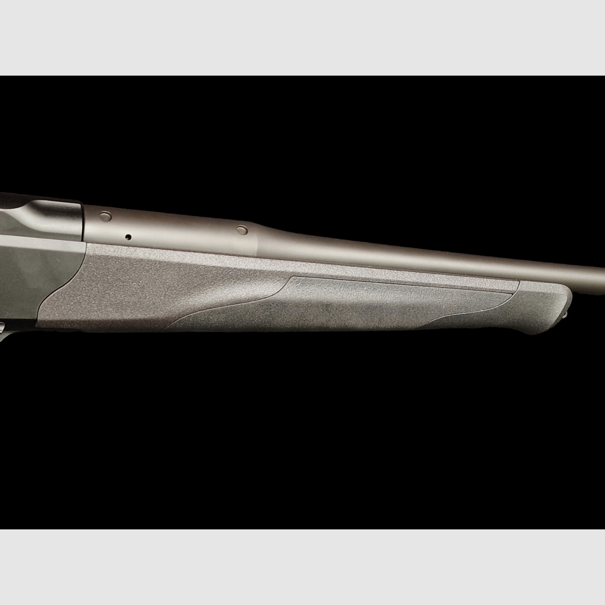Blaser R8 Ultimate Kal. 30-06 Spring.  52cm LL und M15x1 sofort verfügbar bei taunus-waffen.de