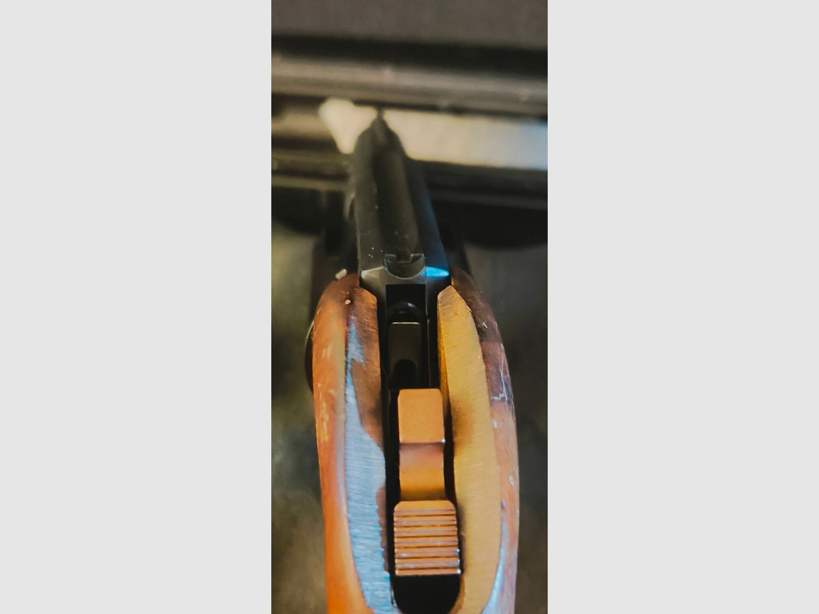 Rewolwer Weihrauch HW 88 Super Airweight w kalibrze 9mmRK z osłoną na kurek, uchwytami oryginalnymi oraz oryginalną instrukcją obsługi, nie strzelany, jak nowy!!!