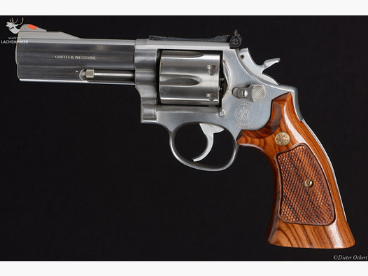 Smith & Wesson Modell 686-1 4Zoll Kaliber .357Magnum mit Gürtelholster