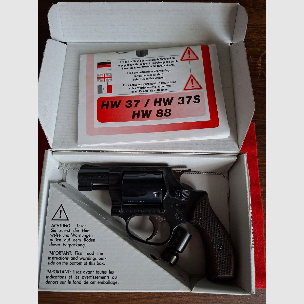 Weihrauch HW37 avec des plaquettes en bois, Arminius, 9mm R.K.