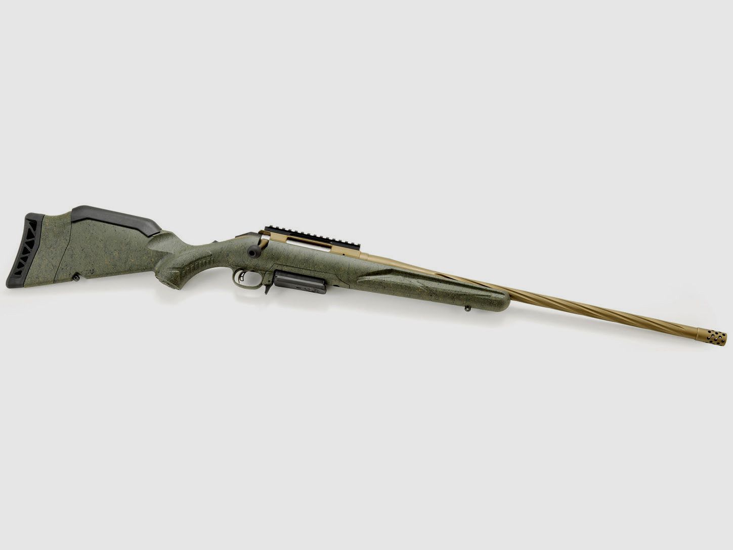 RIFLE DE CERROJO RUGER AMERICAN GEN II PREDATOR, imagen 3 de 13