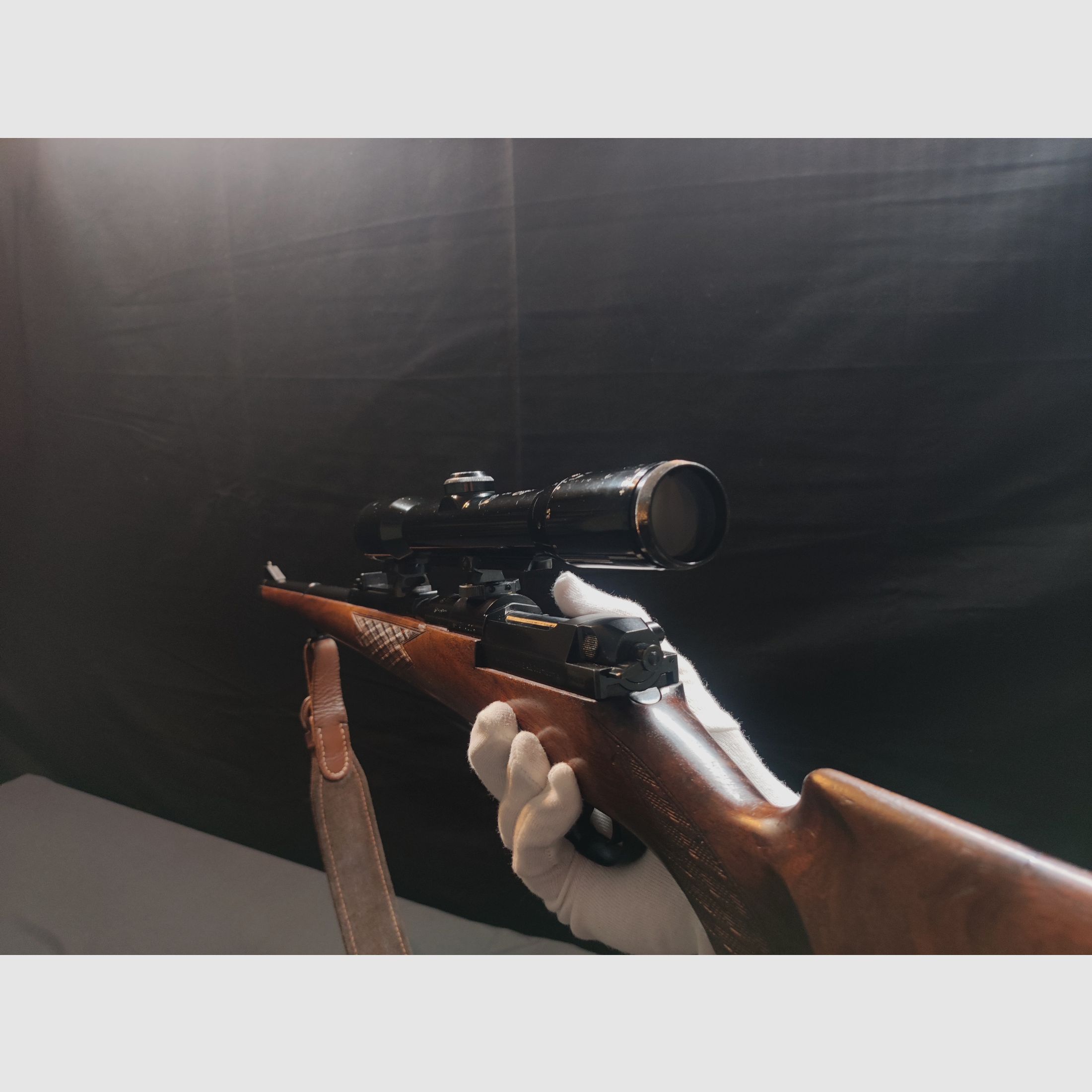 # Mauser Mod. 66 bolt-action rifle caliber 7x64 with Zeiss Diavari-D 1.5–6x – good condition – incl. 139 rounds hunting ammunition