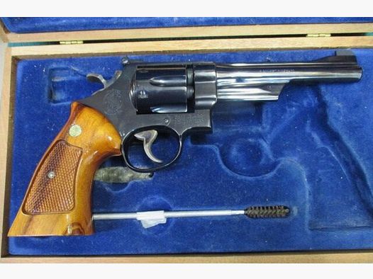 Revolver Smith & Wesson Model 27-2 in Presentation Case .357mag 27-2