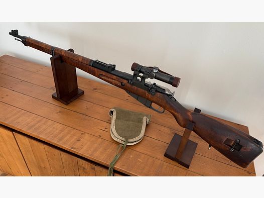 SAKO Mod. Mosin Nagant finlandais M39, année 1942, calibre 7,62x54R avec fusil de sniper russe ZFR Sniper M 39.