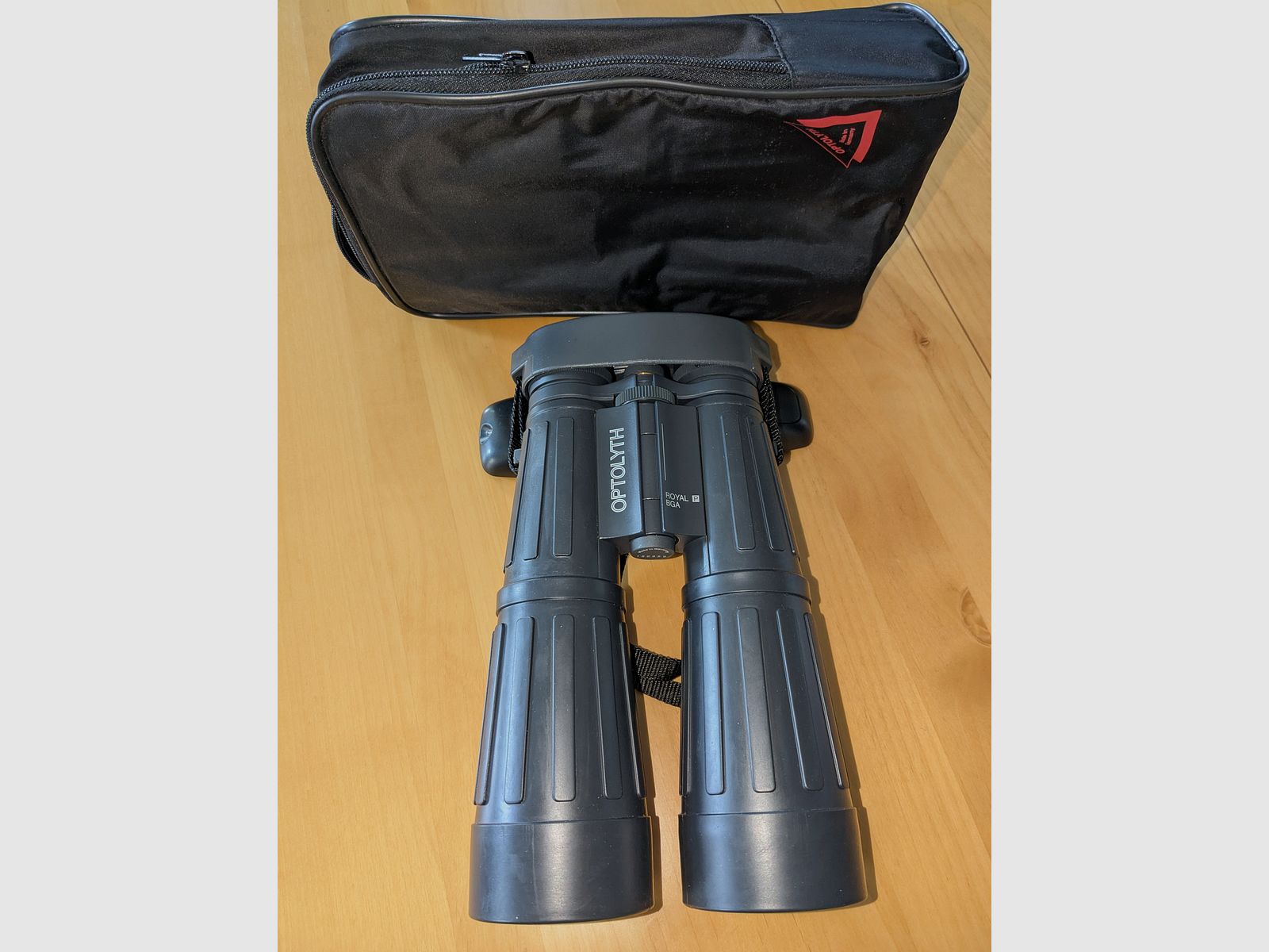 Lichtstarkes Fernglas Optolyth Royal 8x63 P BGA 