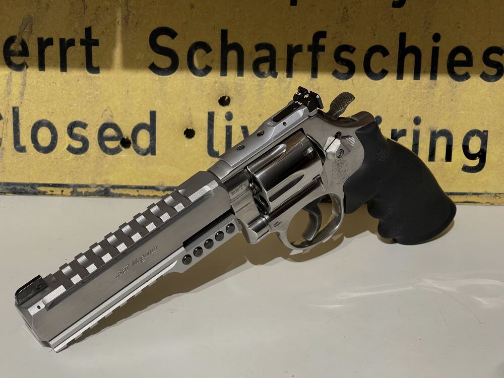 Smith & Wesson 686 Ultimate Champion