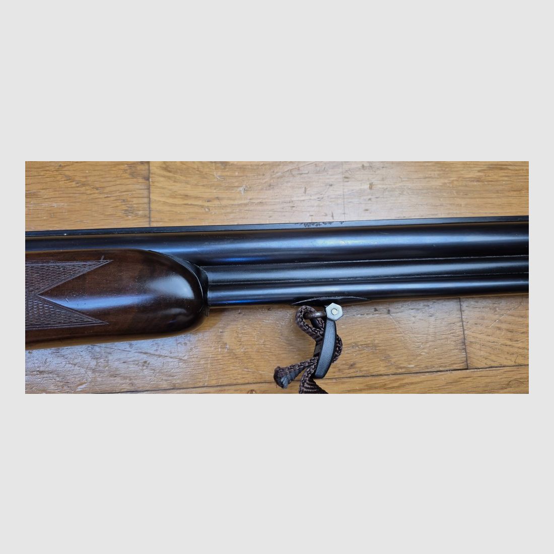 Très beau Fusil Mixte par ANTONIO ZOLI — Cal. 12/70 et 7x65R rayé — Arme gamme Delfino éprouvée en 1974 — Une maison qui remonte à la Renaissance – Bel état esthétique – Excellent état mécanique – Canons miroirs – TBE, image 10 sur 43