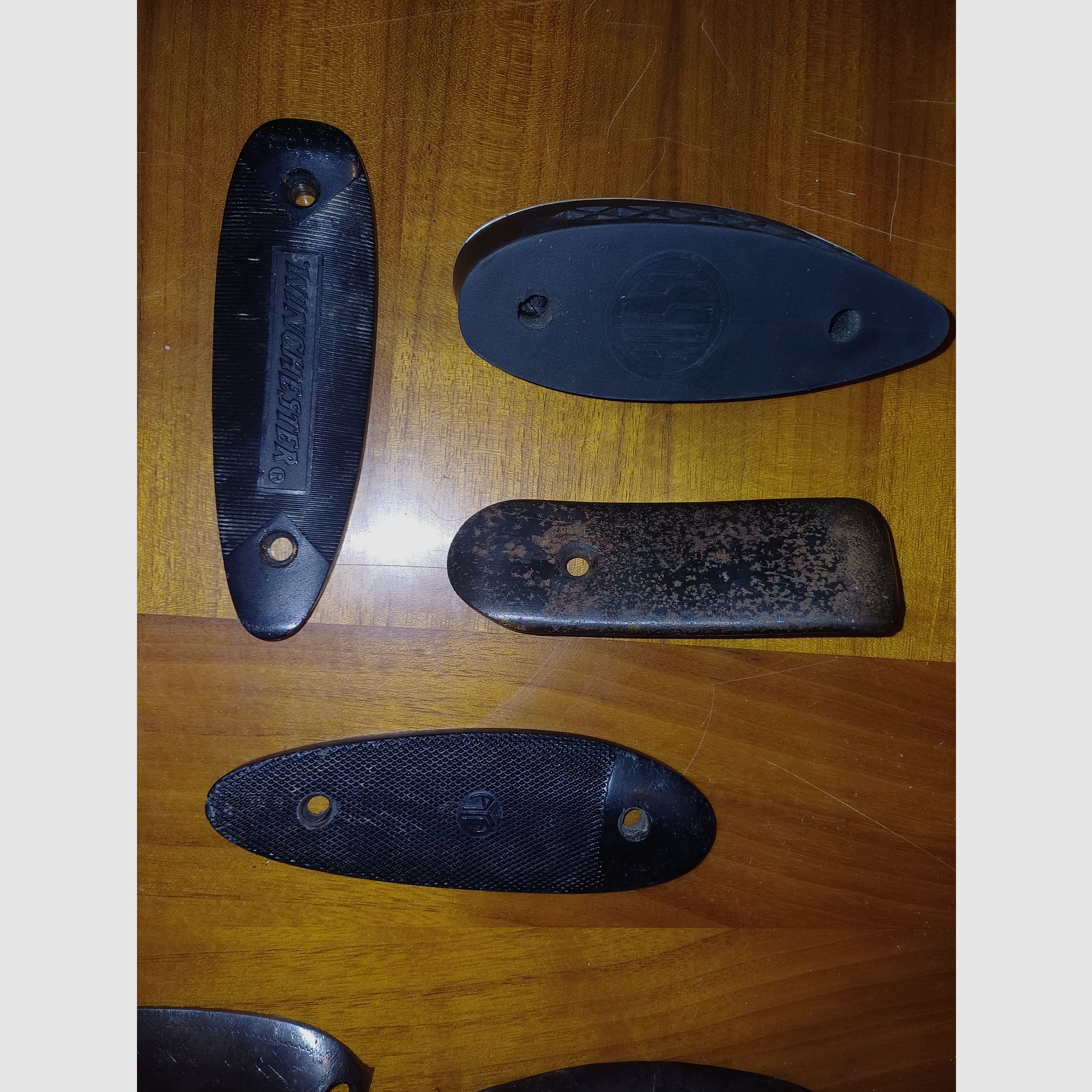 Capuchons de crosse de différents fabricants