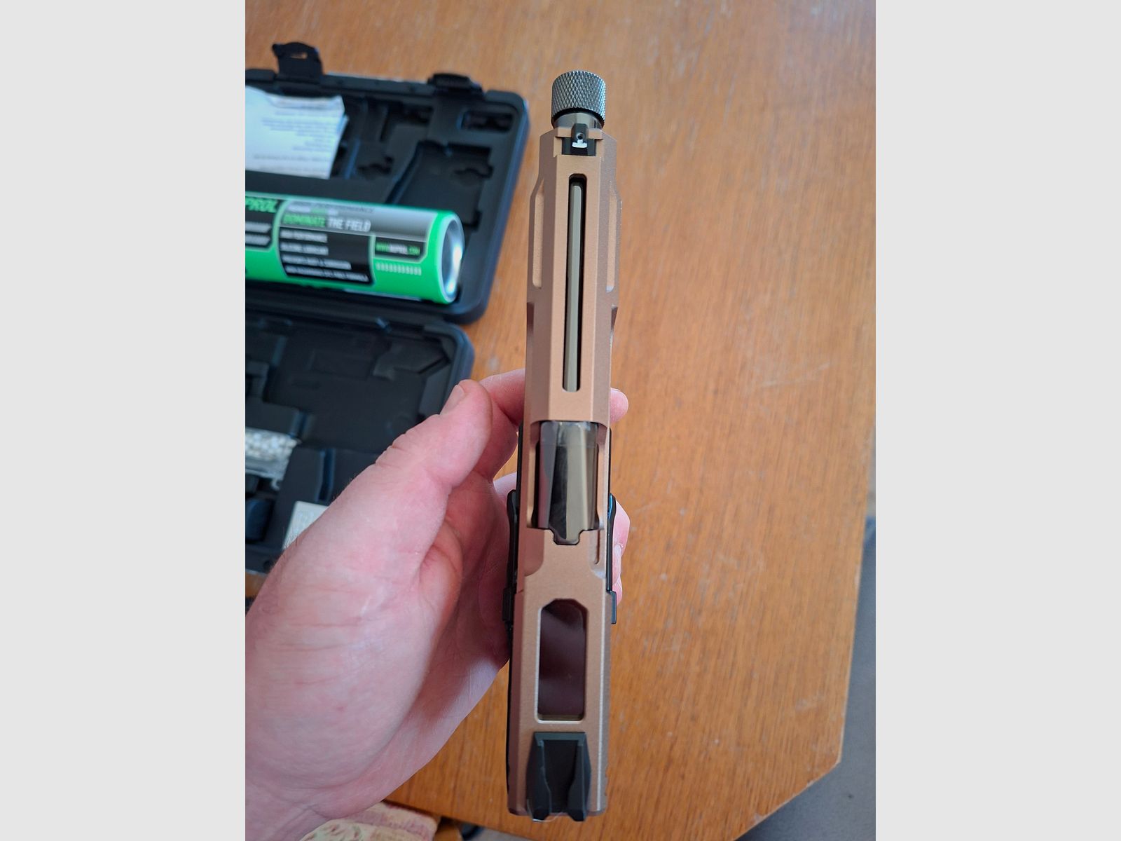 G&G GTP 9 MS DST CO2 Softair Pistole, Desert mit Green gas und 2 Magazine 