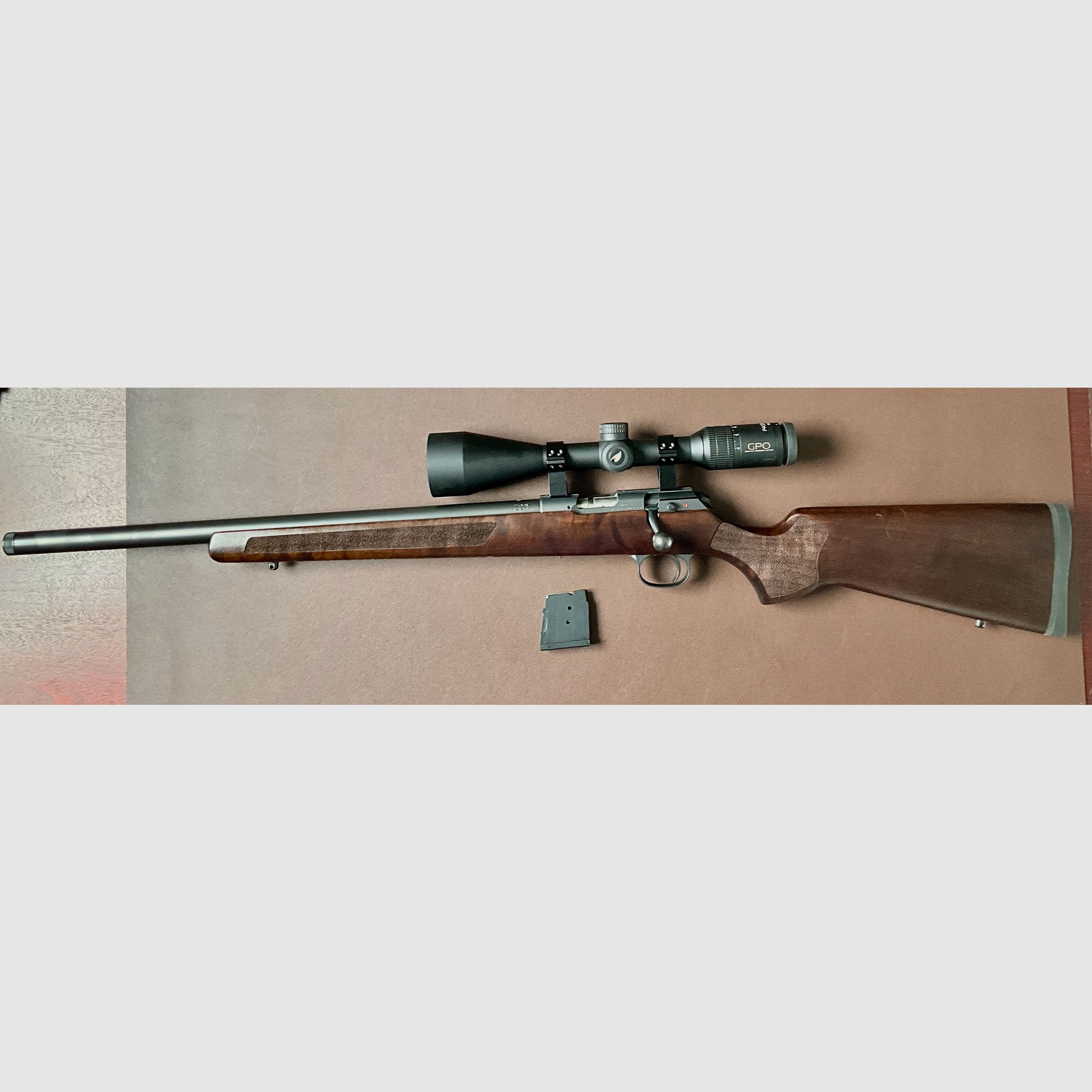 CZ 475 Varmint LH links 17hmr + 22lfb 