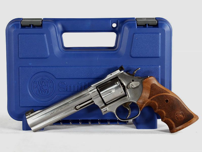 Smith & Wesseon 686 Target Champion Deluxe Match Master