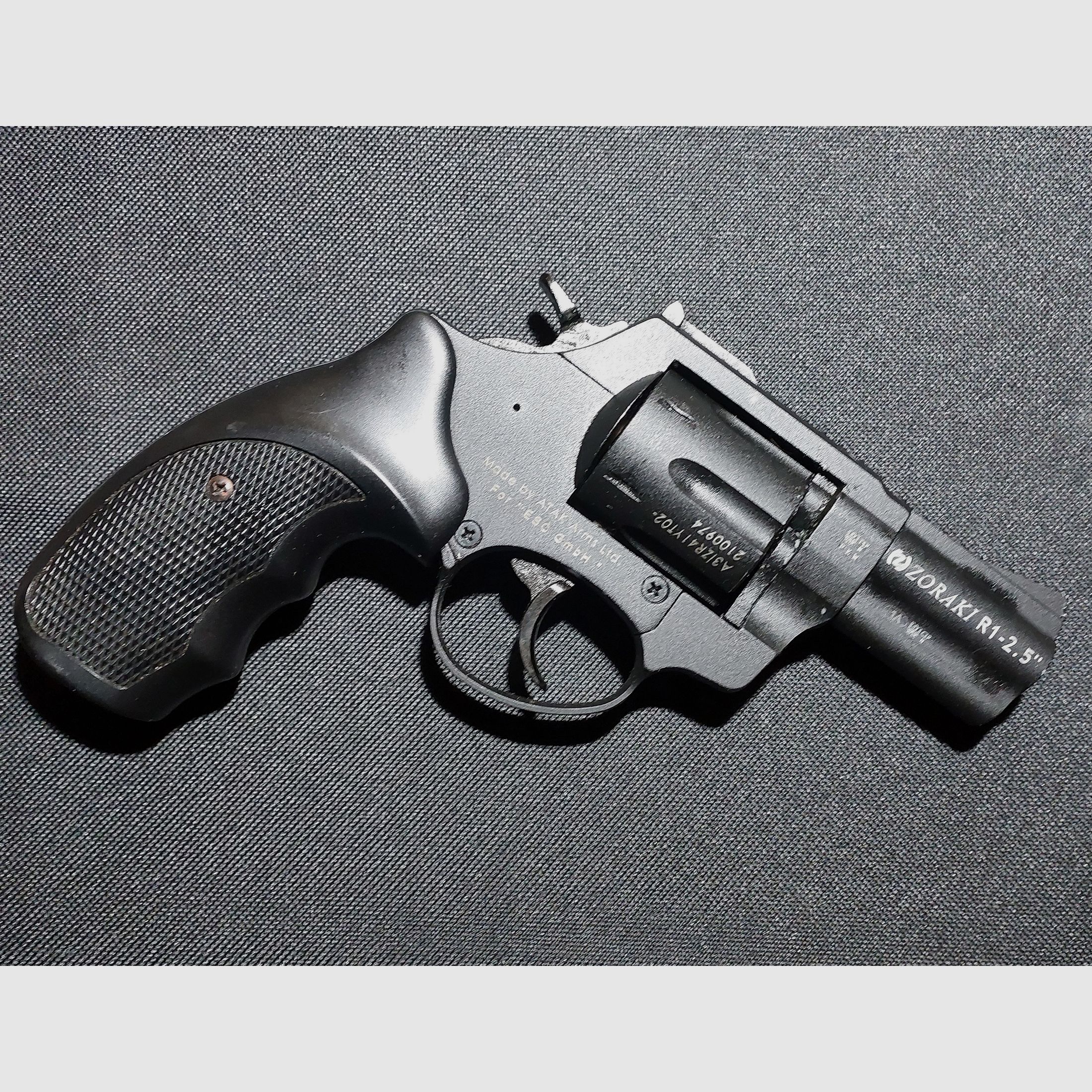 Zoraki R1 2.5 inch blank-firing revolver caliber 9mm R.K. black (PTB 1022)